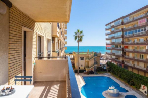 Estupendo piso en primera linea de playa; RONDA IV Fuengirola
